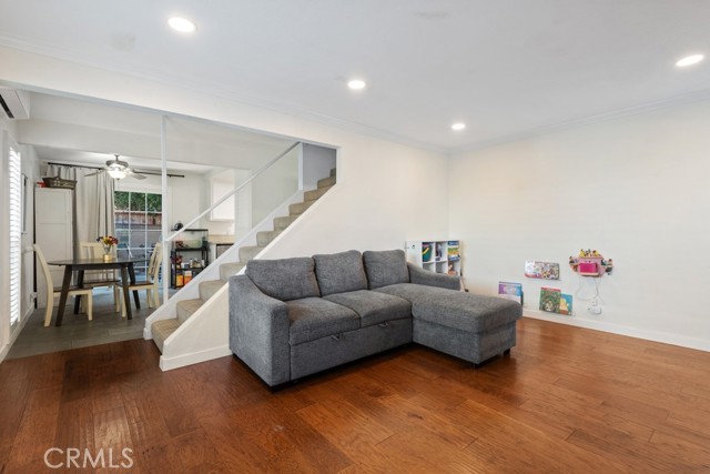 Detail Gallery Image 2 of 22 For 10403 Stratton Ct, Cypress,  CA 90630 - 4 Beds | 2/1 Baths