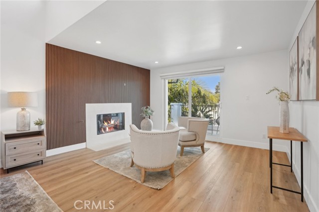 2501 N Poinsettia Avenue, Manhattan Beach CA: https://media.crmls.org/medias/e1570a19-19c6-48c7-a130-3d6abd8c9052.jpg