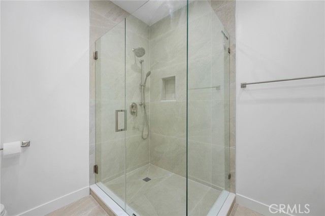 Detail Gallery Image 13 of 19 For 13012 Hartland, North Hollywood,  CA 91605 - 2 Beds | 1 Baths