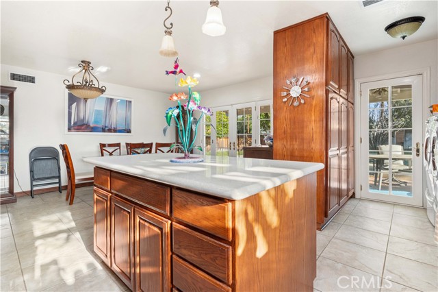 Detail Gallery Image 12 of 20 For 16708 Sunburst, Northridge,  CA 91326 - 4 Beds | 2 Baths