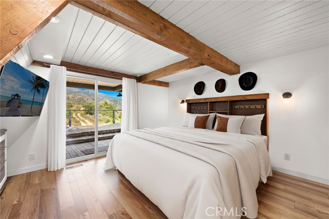 19041 Live Oak Canyon Road, Trabuco Canyon CA: https://media.crmls.org/medias/e157e761-909f-40de-96fb-5c549625b25a.jpg