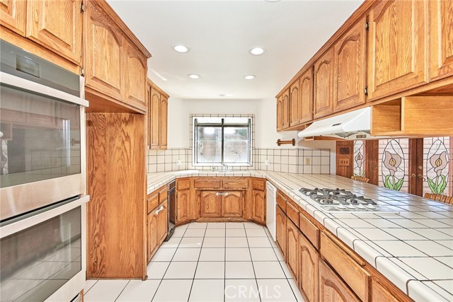 Detail Gallery Image 17 of 52 For 12646 Misty Pl, Cerritos,  CA 90703 - 5 Beds | 4 Baths