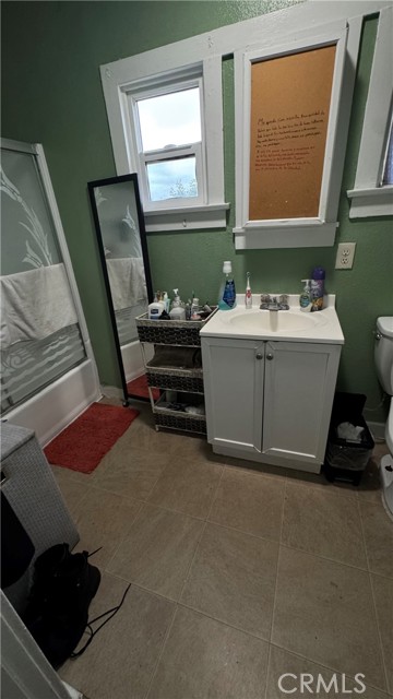 Detail Gallery Image 11 of 12 For 1129 W Rialto Ave, San Bernardino,  CA 92410 - 3 Beds | 2 Baths