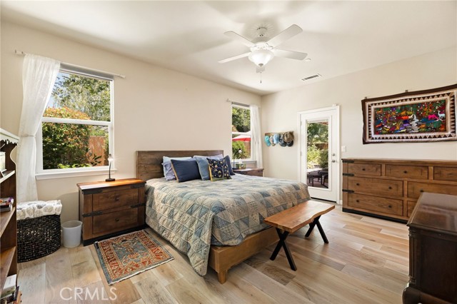 10 Harmony Park Circle, Chico CA: https://media.crmls.org/medias/e1591253-d776-4fb4-a600-b5a1c846925a.jpg