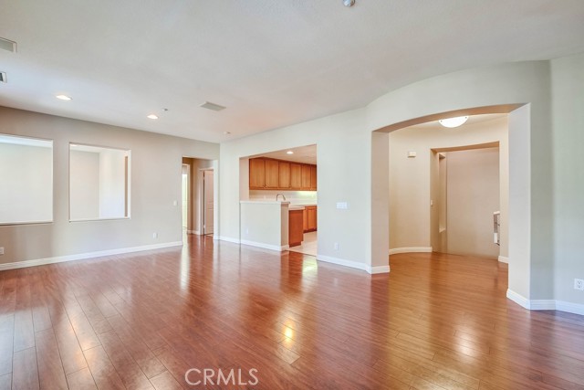 45 Olivehurst, Irvine CA: https://media.crmls.org/medias/e159699d-57e6-4d81-bd2a-dcb109be7762.jpg