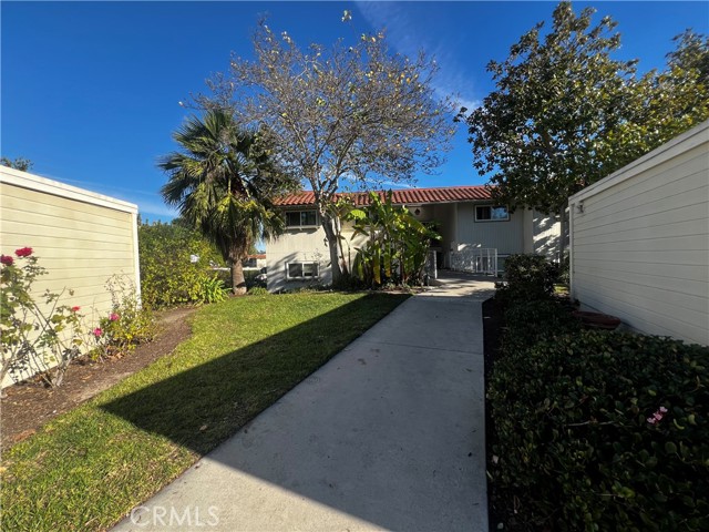 Detail Gallery Image 27 of 37 For 863 Ronda Mendoza #B,  Laguna Woods,  CA 92637 - 2 Beds | 2 Baths