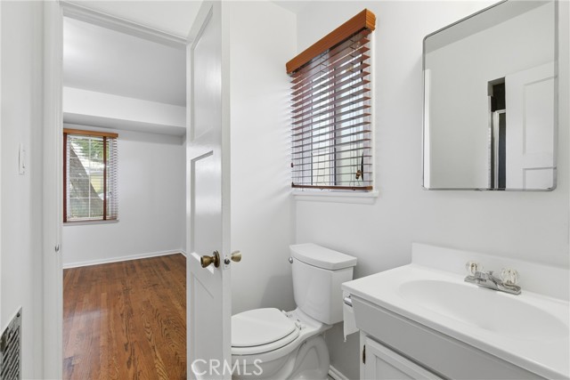 Detail Gallery Image 16 of 30 For 16753 Magnolia, Encino,  CA 91436 - 3 Beds | 2 Baths