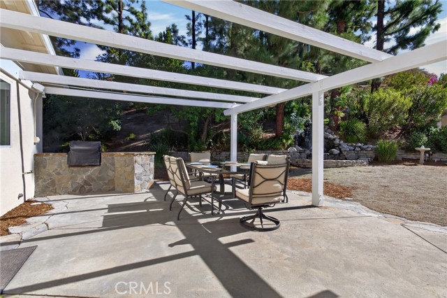 18658 Brymer Street photo 39