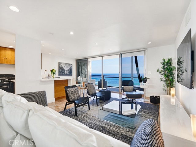Detail Gallery Image 3 of 23 For 1585 S Coast #23,  Laguna Beach,  CA 92651 - 3 Beds | 2 Baths