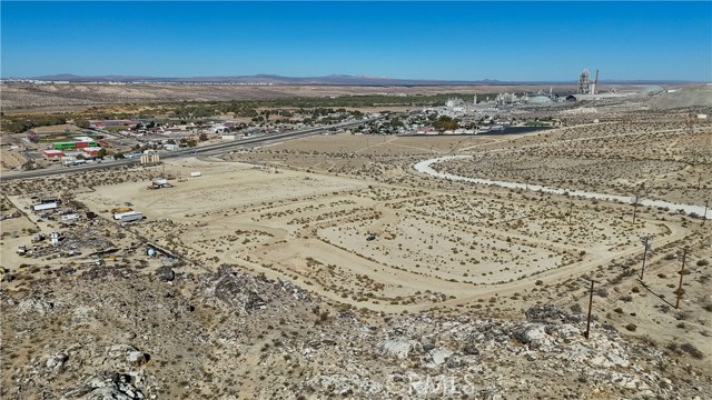 15321 Walton Road, Oro Grande CA: https://media.crmls.org/medias/e15b0c15-f646-446c-98c9-5521e2f735aa.jpg