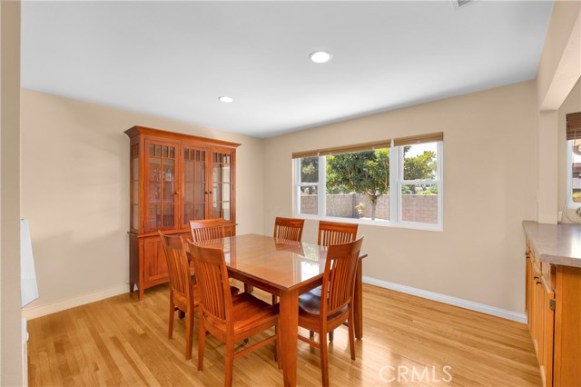 Detail Gallery Image 14 of 31 For 1521 S Dallas Dr, Anaheim,  CA 92804 - 3 Beds | 2/1 Baths