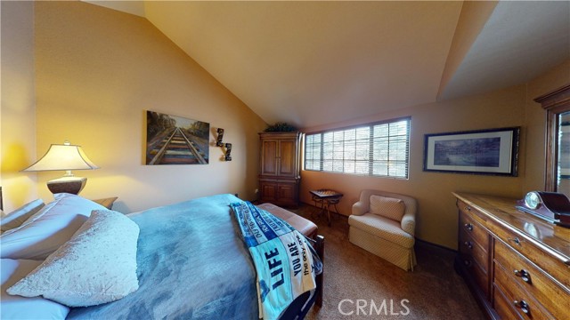 Detail Gallery Image 15 of 27 For 755 Cienega Rd #B,  Big Bear Lake,  CA 92315 - 3 Beds | 2 Baths