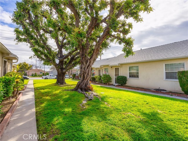 1689 North Hollywood Way photo 2