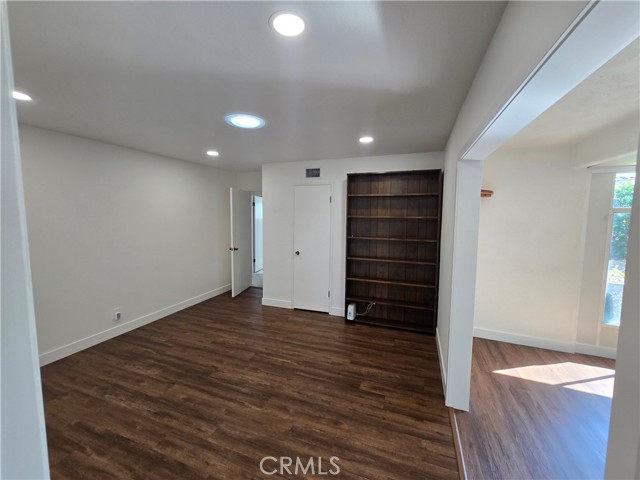 Detail Gallery Image 4 of 28 For 308 S California St, Orange,  CA 92866 - 3 Beds | 2 Baths