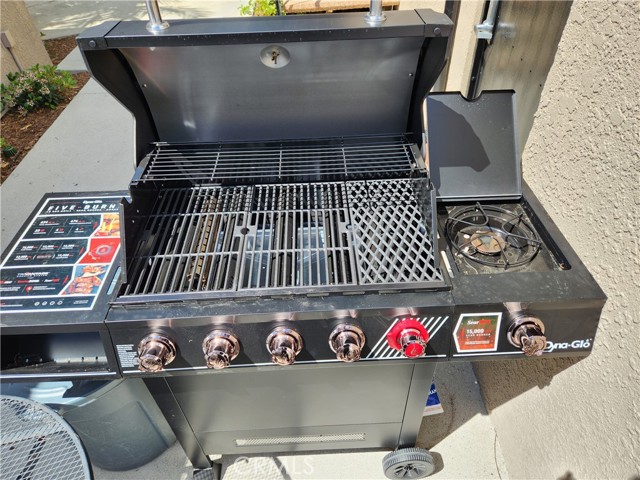 Detail Gallery Image 6 of 7 For 984 El Camino Dr #E,  Costa Mesa,  CA 92626 - 0 Beds | 1 Baths