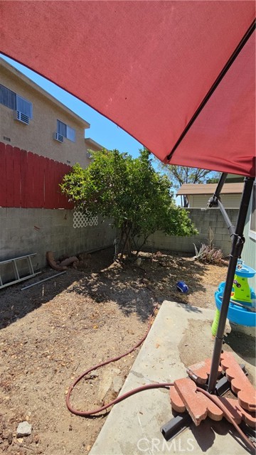 Detail Gallery Image 12 of 15 For 3928 La Crescenta Ave, Glendale,  CA 91020 - 2 Beds | 1 Baths
