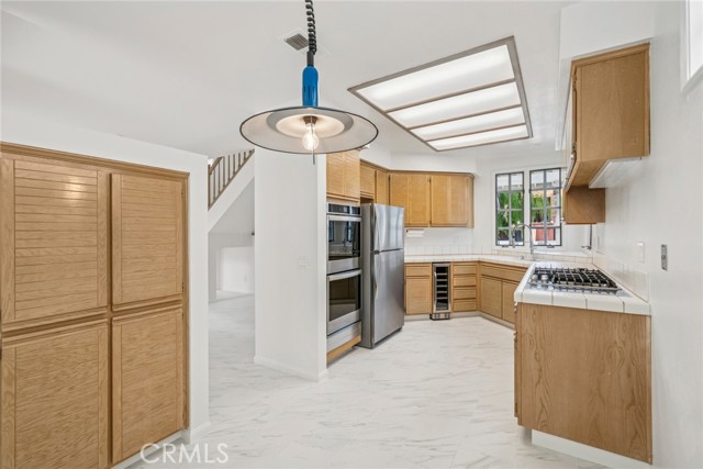 Detail Gallery Image 9 of 19 For 606 Carnation Ave, Corona Del Mar,  CA 92625 - 3 Beds | 2 Baths