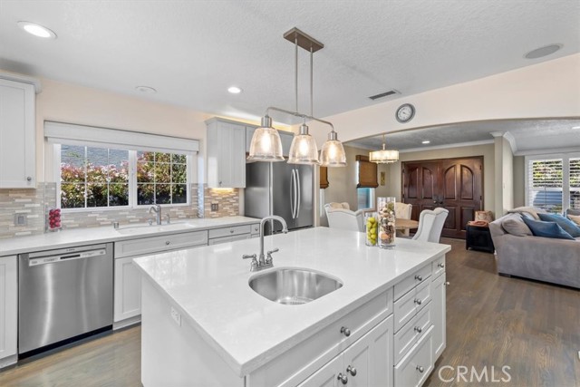 1142 21st Street, Manhattan Beach, California 90266, 3 Bedrooms Bedrooms, ,1 BathroomBathrooms,Residential,Sold,21st Street,SB22021761