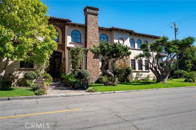 Detail Gallery Image 25 of 30 For 903 10th St, Manhattan Beach,  CA 90266 - 6 Beds | 7 Baths