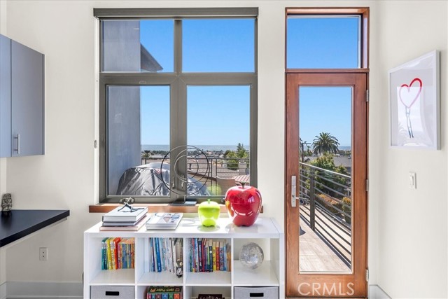 1032 6th, Hermosa Beach, California 90254, 4 Bedrooms Bedrooms, ,3 BathroomsBathrooms,Residential,Sold,6th,SB22136354