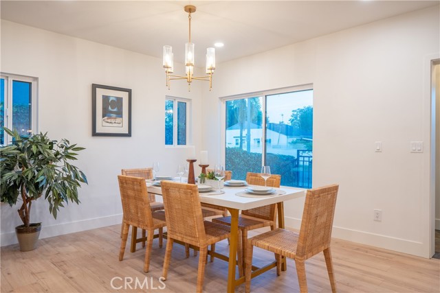 Detail Gallery Image 5 of 38 For 6325 Long St, Los Angeles,  CA 90043 - 3 Beds | 2 Baths