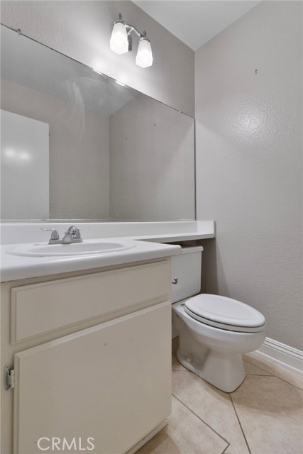 Detail Gallery Image 13 of 25 For 128 Gallery Way, Tustin,  CA 92782 - 3 Beds | 2/1 Baths