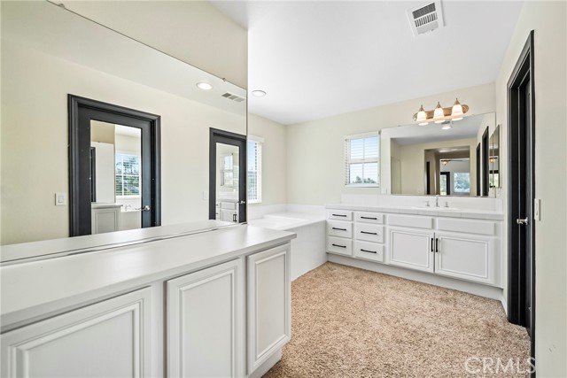 17530 Dry Run Court, Riverside CA: https://media.crmls.org/medias/e1618587-56dd-4481-8800-a2e012c7a41f.jpg