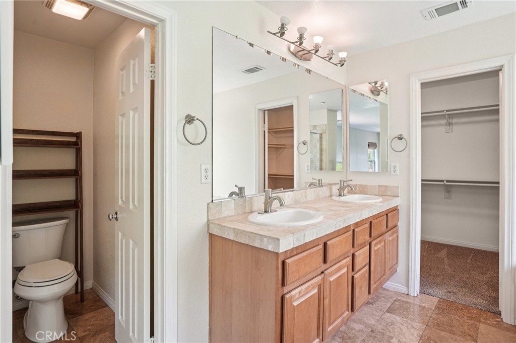 MLS #OC25182457 img 19