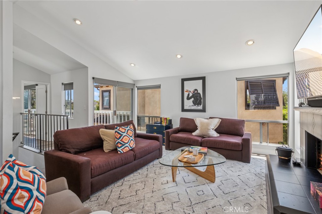 E1627cf4 F685 4055 Be99 917319e5b408