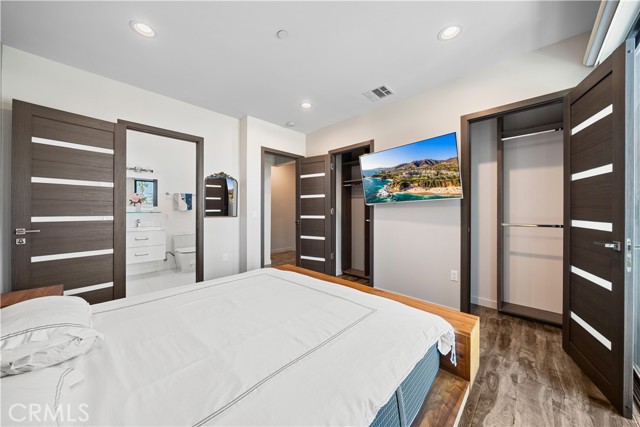 Detail Gallery Image 26 of 45 For 4485 Hazeltine Ave #1,  Sherman Oaks,  CA 91423 - 2 Beds | 2/1 Baths