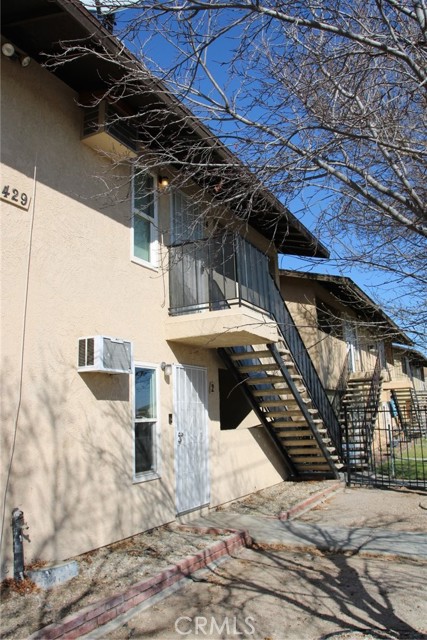 38429 10th E Place, Palmdale CA: https://media.crmls.org/medias/e162c713-13d4-4dd9-8098-8d0da27b0262.jpg