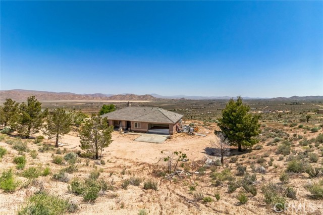 Detail Gallery Image 1 of 28 For 8975 Pumalo Rd, Lucerne Valley,  CA 92356 - 4 Beds | 2 Baths