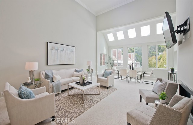 Detail Gallery Image 3 of 37 For 4050 via Dolce #341,  Marina Del Rey,  CA 90292 - 4 Beds | 3/1 Baths