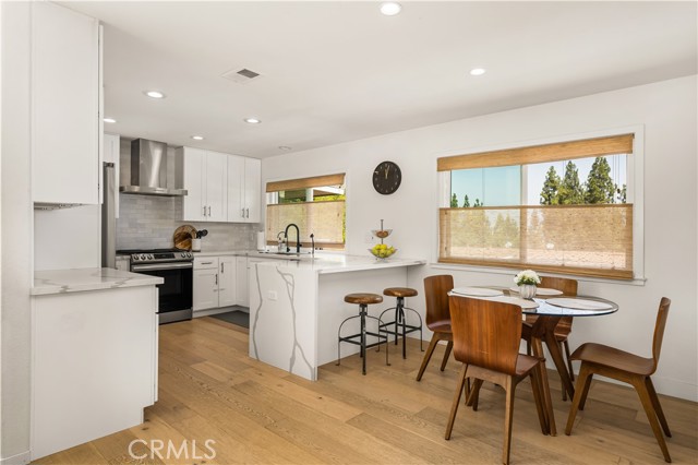 Detail Gallery Image 2 of 30 For 23234 Caminito Andreta #45,  Laguna Hills,  CA 92653 - 3 Beds | 2 Baths