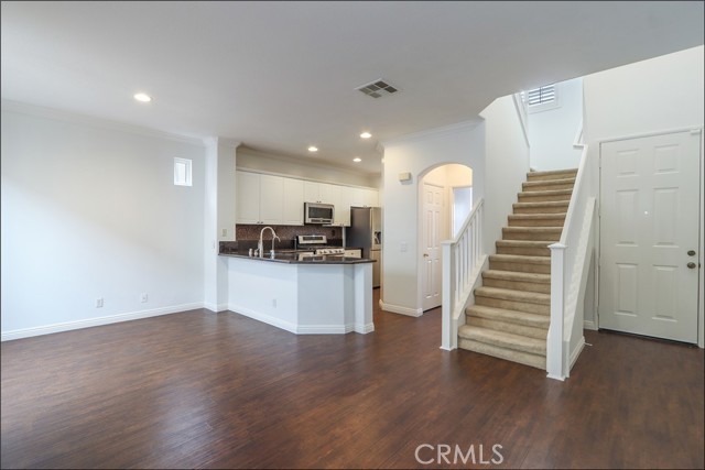 Detail Gallery Image 5 of 33 For 76 Rue Du Chateau, Aliso Viejo,  CA 92656 - 3 Beds | 2/1 Baths