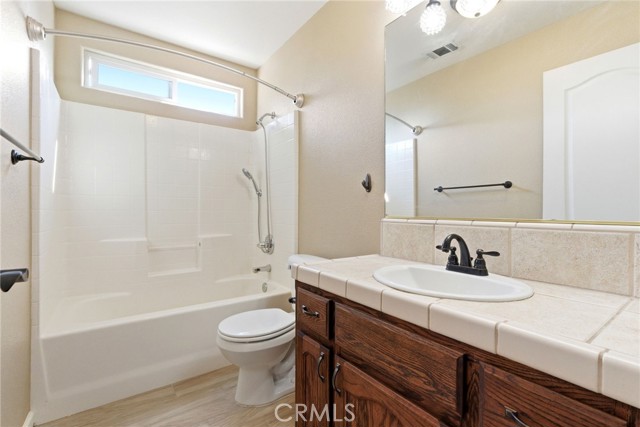 Detail Gallery Image 34 of 54 For 2431 S Cedar, Visalia,  CA 93292 - 3 Beds | 2 Baths