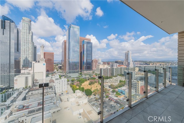 Detail Gallery Image 1 of 68 For 400 S Broadway #3106,  Los Angeles,  CA 90013 - 1 Beds | 1 Baths