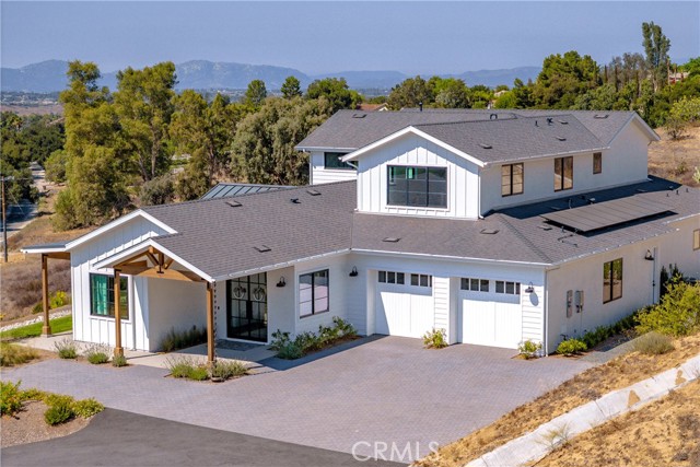 38721 Calle De Toros, Temecula CA: https://media.crmls.org/medias/e164ff41-b334-4099-927f-3914655ddb88.jpg
