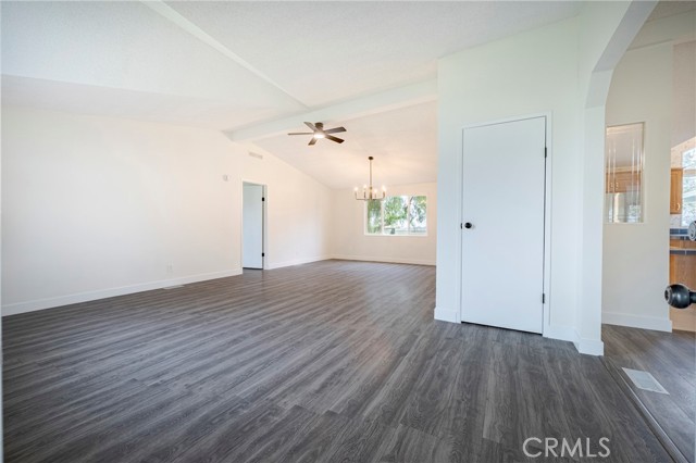 4000 Mariposa Way, Merced CA: https://media.crmls.org/medias/e1669c31-87c9-4759-9535-eee14f6dc554.jpg