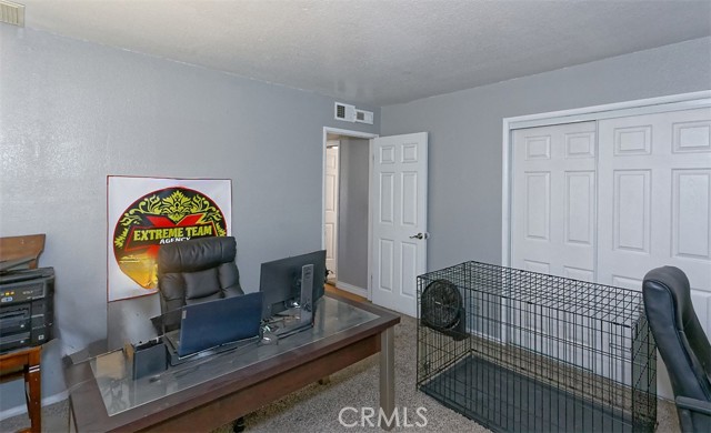 Detail Gallery Image 12 of 32 For 14989 Blue Grass Dr, Helendale,  CA 92342 - 4 Beds | 3 Baths