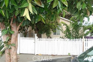 3606 Denver Avenue, Long Beach, California 90810, 2 Bedrooms Bedrooms, ,1 BathroomBathrooms,Single Family Residence,For Sale,Denver,RS24253555