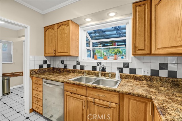 Detail Gallery Image 16 of 26 For 1130 N Cordova, Burbank,  CA 91505 - 2 Beds | 1 Baths