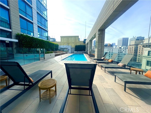 Detail Gallery Image 20 of 23 For 400 S Broadway #2007,  Los Angeles,  CA 90013 - 1 Beds | 1 Baths