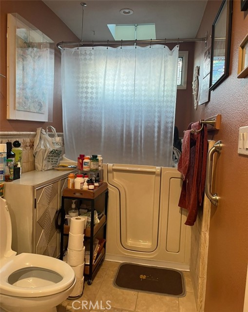 Detail Gallery Image 36 of 50 For 23509 via Chantilly, Valencia,  CA 91355 - 2 Beds | 2 Baths