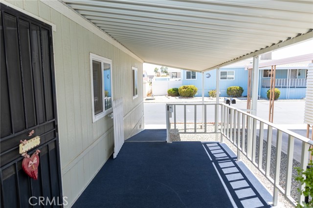 Detail Gallery Image 4 of 35 For 14000 El Evado Rd #99,  Victorville,  CA 92392 - 3 Beds | 2 Baths