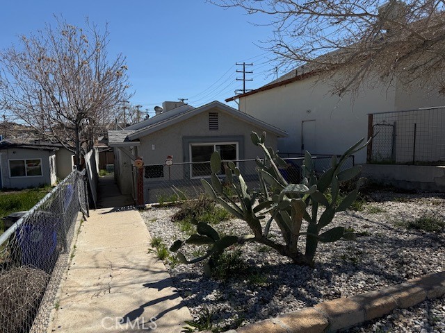 15557 5th Street