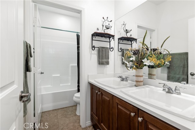 Detail Gallery Image 28 of 42 For 11950 Nuthatch, Jurupa Valley,  CA 91752 - 5 Beds | 3/1 Baths