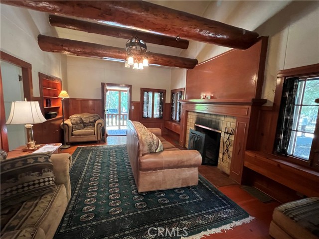 28879 Sycamore, Lake Arrowhead CA: https://media.crmls.org/medias/e169ebb8-3614-40e8-b970-31d0e8755ca5.jpg