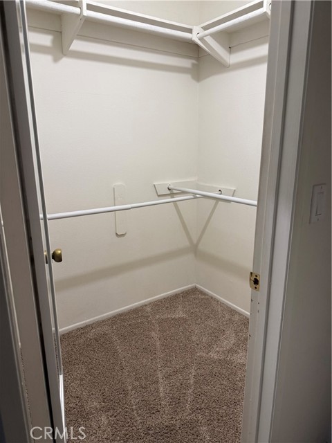 Detail Gallery Image 6 of 29 For 9201 Paso Robles, Northridge,  CA 91325 - 4 Beds | 4 Baths