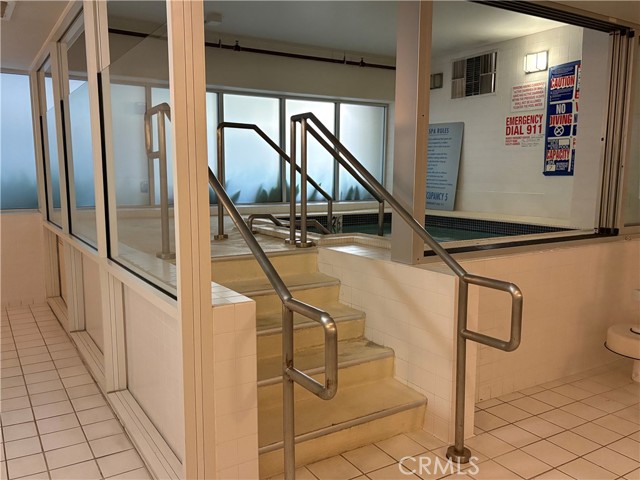 4050 Glencoe Avenue, Marina del Rey CA: https://media.crmls.org/medias/e16c3bcd-68bc-4192-b5e5-9d51c352f4ed.jpg